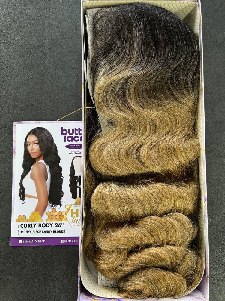 BUTTA HD LACE WIG HH BLEND CURLY BODY 26" MONEY PIECE SANDY BLONDE