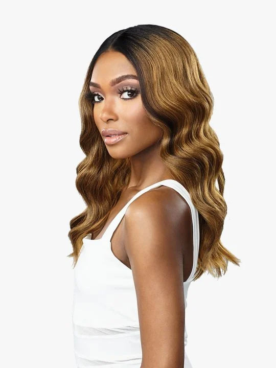BUTTA LACE WIG HH BLEND BEACH WAVE 20" #1