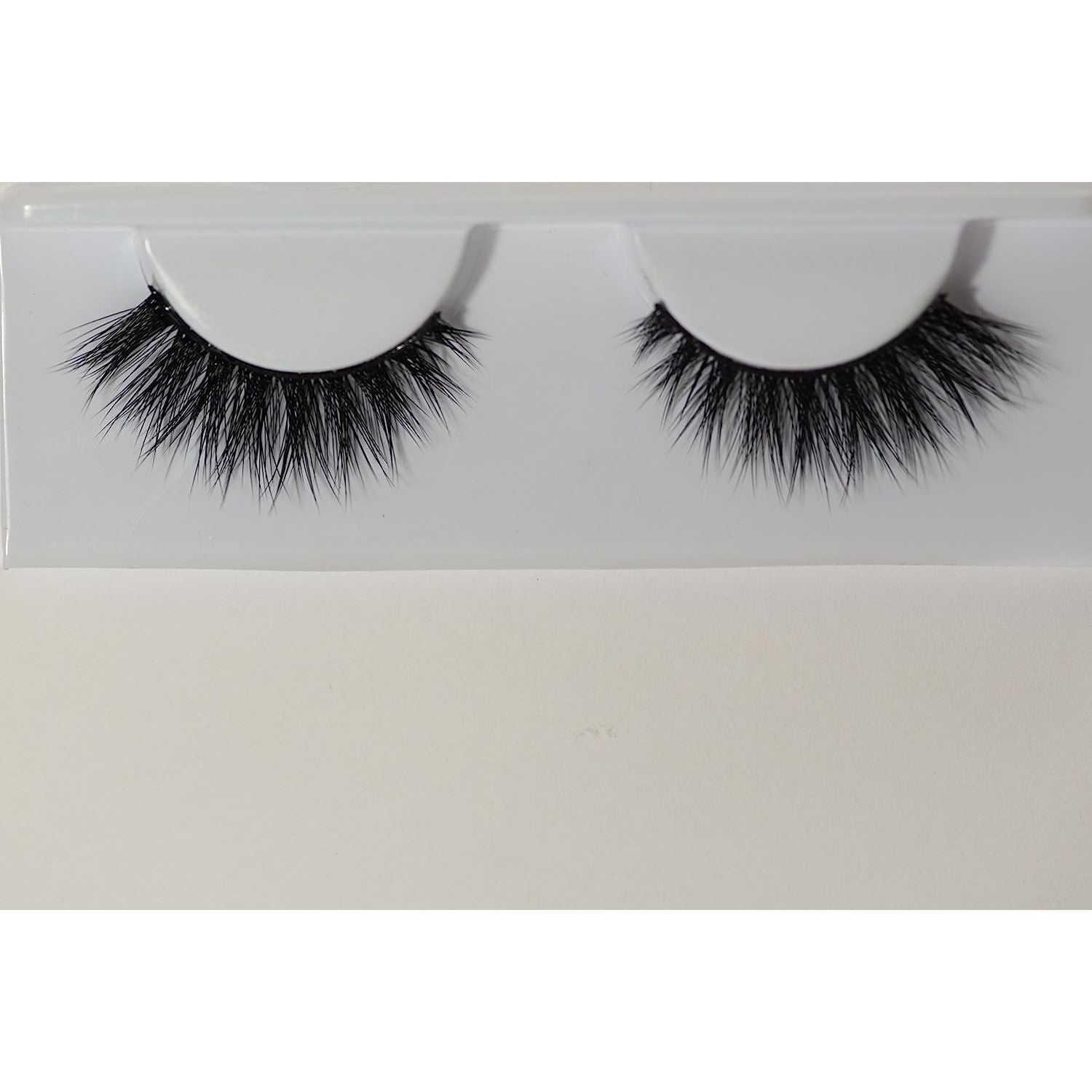 MISS 3D VOLUME LASHES #M319