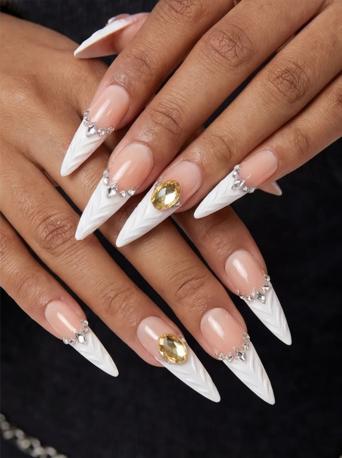 NAPN37 - White Elegance