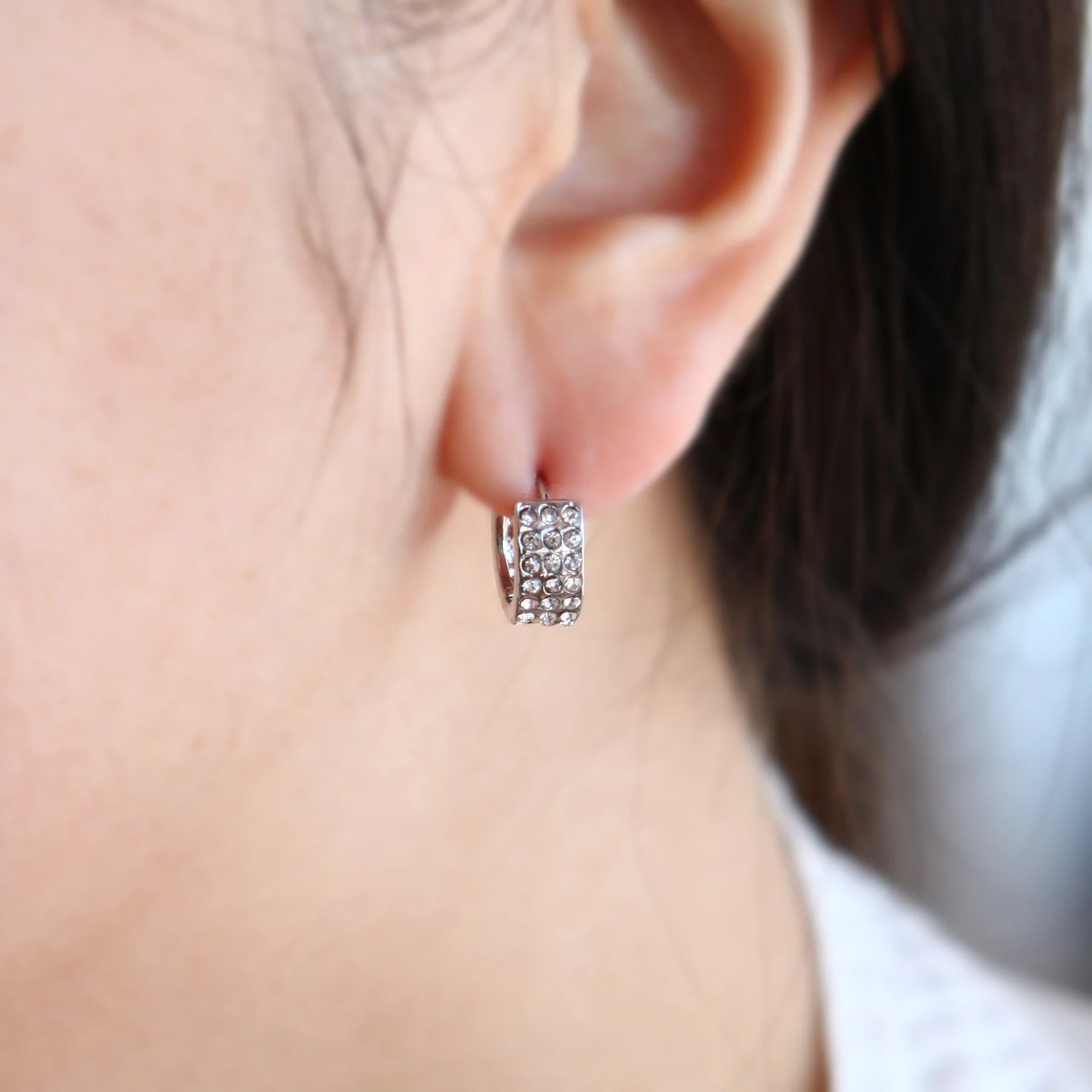 JOY JEWELRY HUGGIES HOOP EARRINGS SILVER #SHG32